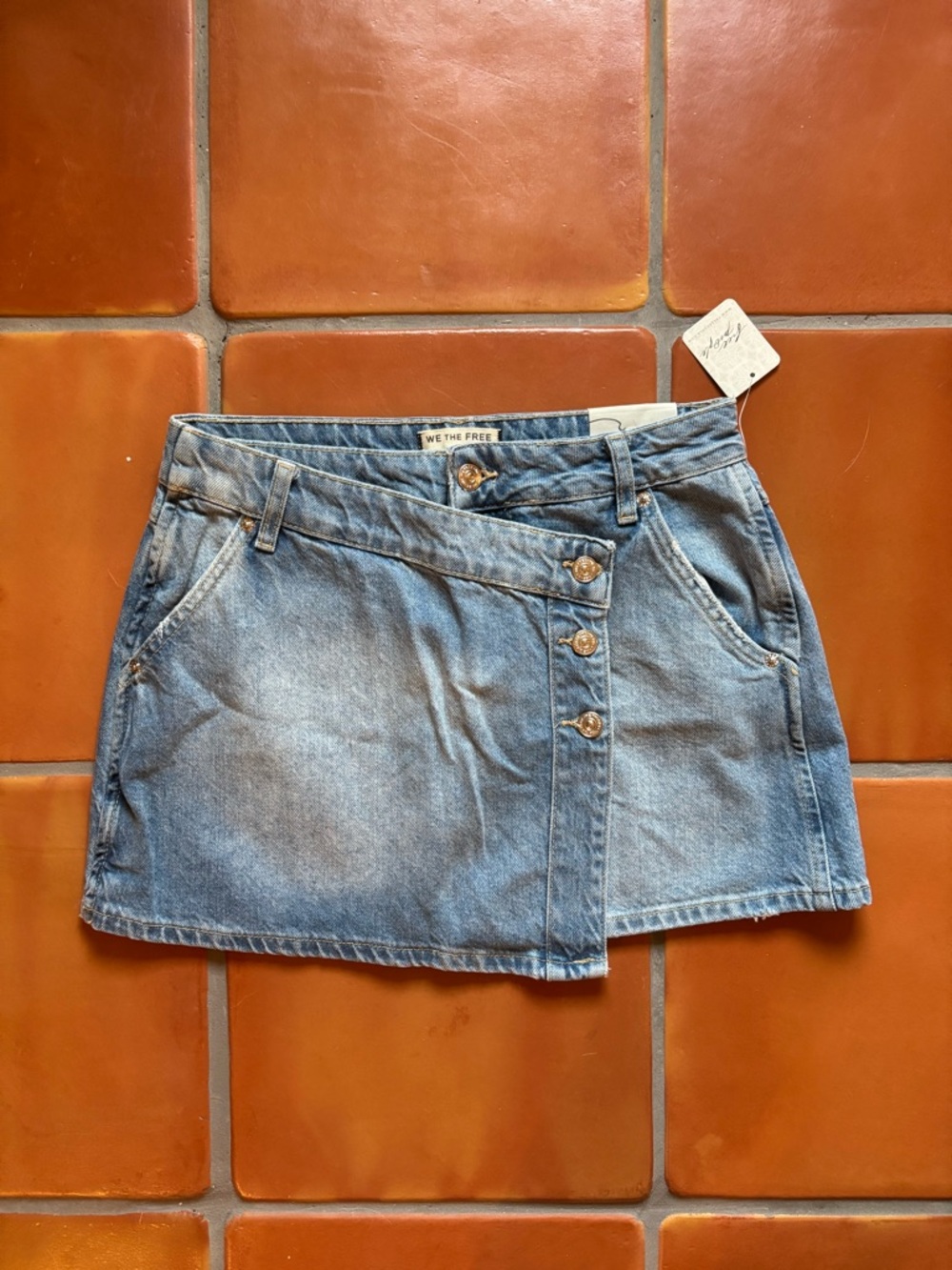 Free people denim skirt new with tags we the free skirt size 27 denim skirt